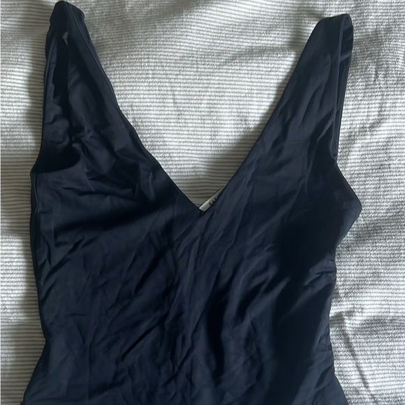 Aritzia Babaton Bodysuits - Picture 3 of 3